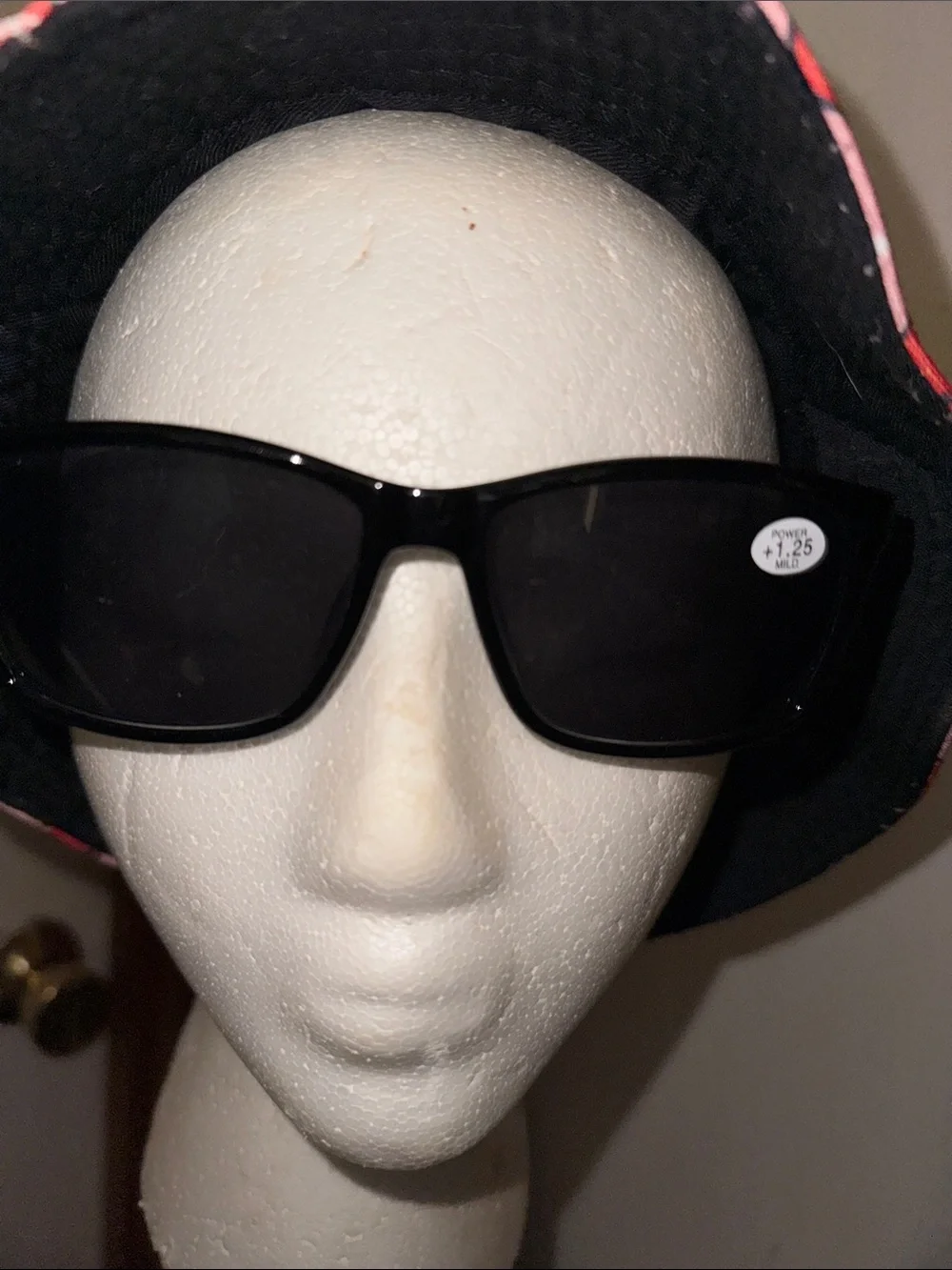Black Reading Sunglasses with +1.25 Magnification